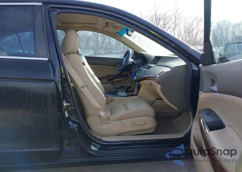 2010 Honda Accord 3.5 Ex-L z USA, uszkodzony, nr VIN 1HGCP3F89AA007517